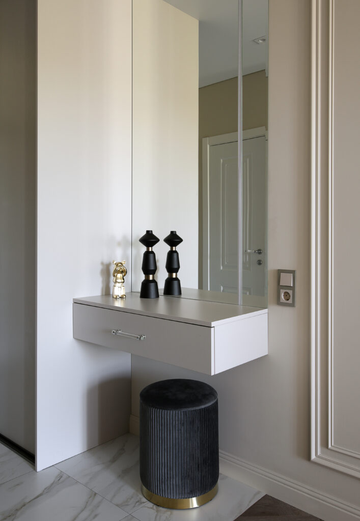apartments-u-morya-svetlogorsk-prihozhyaya